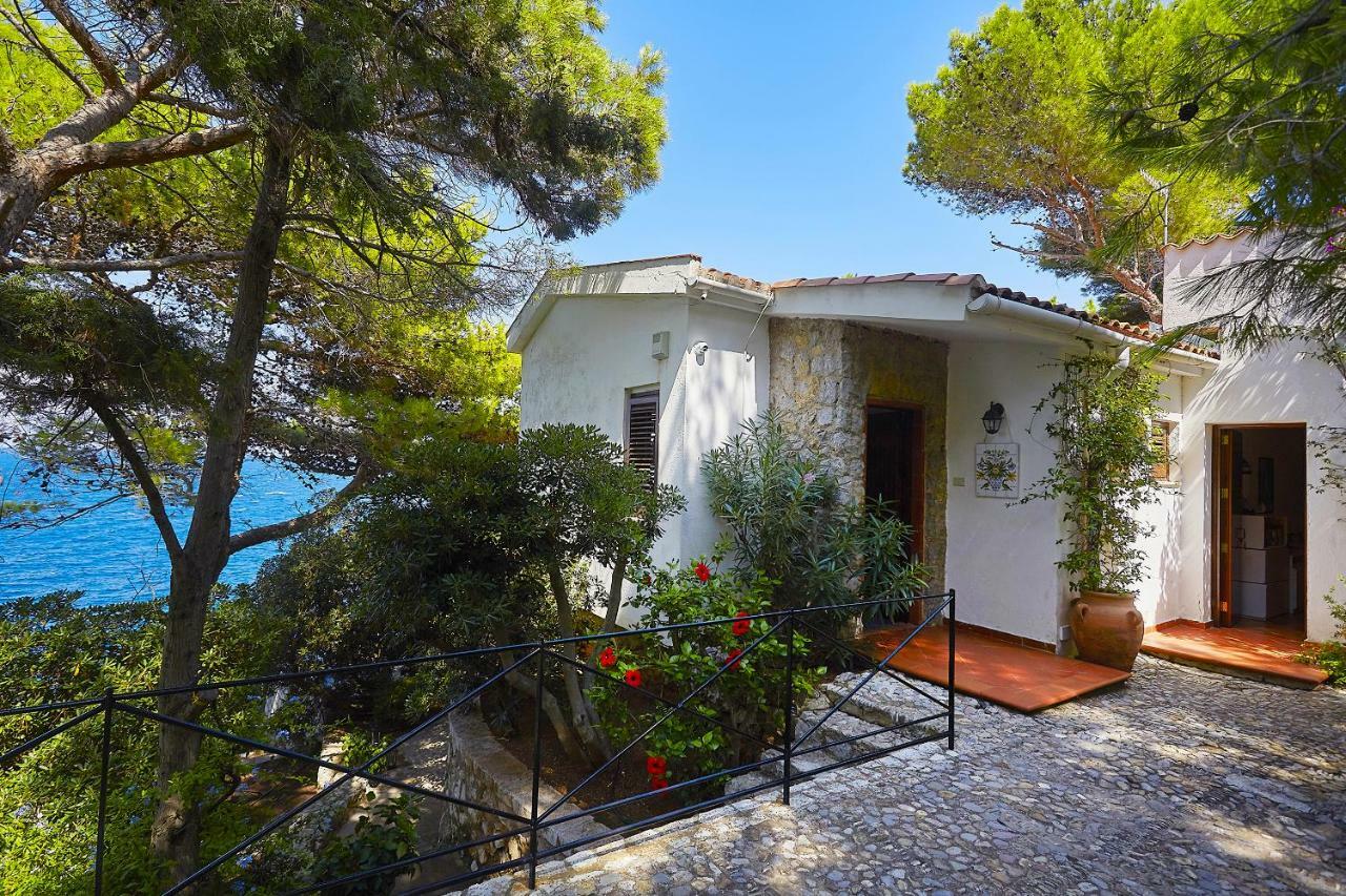פורטיצ'לו Villa Majus מראה חיצוני תמונה